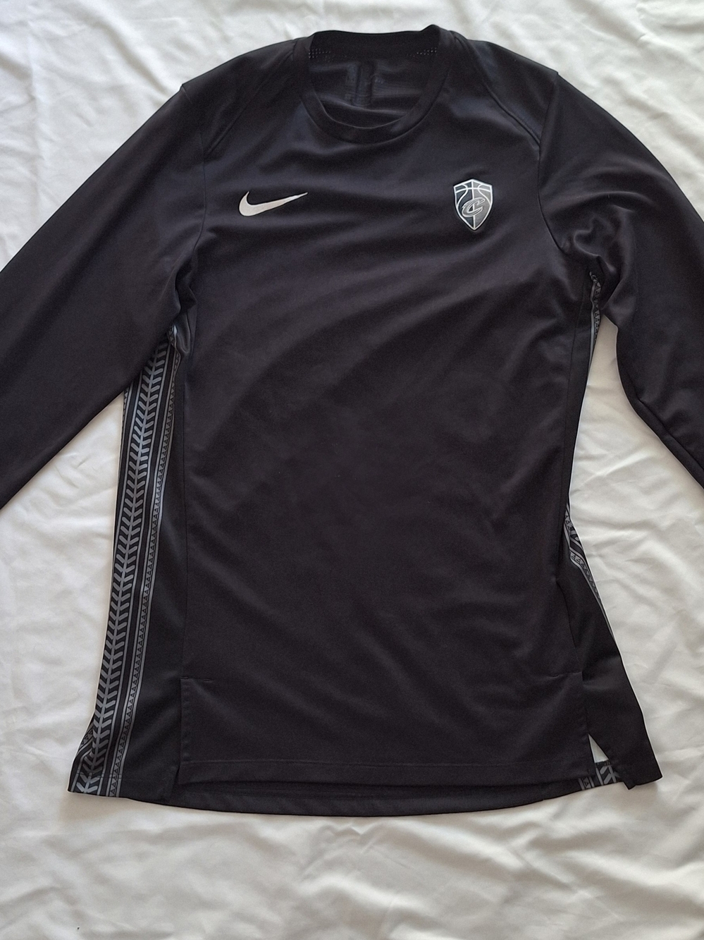 Cleveland Cavaliers Nike Dri-FIT Men's The Land NBA Long Sleeve S